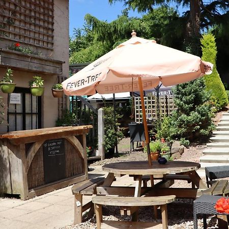 The Lamb Inn Crediton Exterior foto